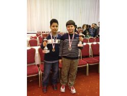 Karşıyaka Yamanlar İlköğretim Öğrencileri Satrançta Türkiye Şampiyonu Oldu