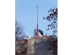 Patlamanın Yaşandığı Abd Elçiliğinde Bayrak Yarıya İndirildi