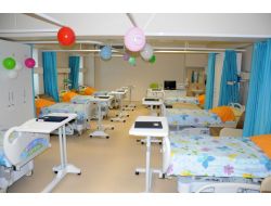 Şifa Üniversitesi Hastanesi'nde Yeni Çocuk Kliniği Açıldı