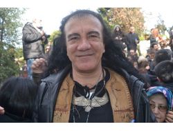 Barış Manço, Ölümünün 13. Yılında Mezarı Başında Anıldı