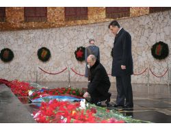 Putin, Stalingrad Törenlerine Katıldı