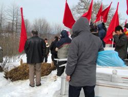 Canlı Bombanın Ailesi Kabul Etmedi, Tayad Üyelerinin Çiçekleri Ellerinde Kaldı