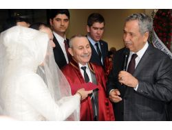 Bülent Arınç, Nikah Şahitliği Yaptı!