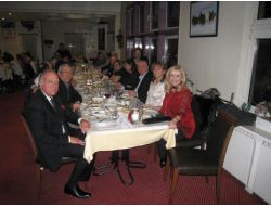 Sanal Alemde Tanışan Bolulular Yemekte Bir Araya Geldi