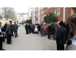 Uyudu, Bir Daha Uyanamadı