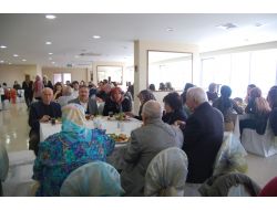 Mervak Hayırsever Vatandaşları Bursiyerler İle Buluşturdu