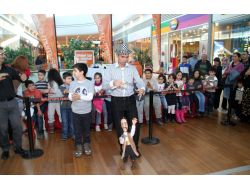 Ünlülerin Kuklalarıyla Nostalji Yaşadılar