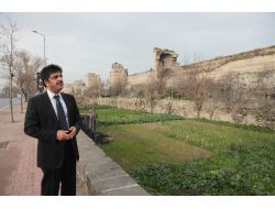 Tarihi Surlara Mobese Yerleştirilecek