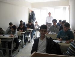 Turhal Fem Öğrencilere Takviye Program Yapıyor