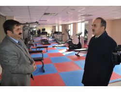 Vali Erol, İl Özel İdarespor Ekibini Ziyaret Etti