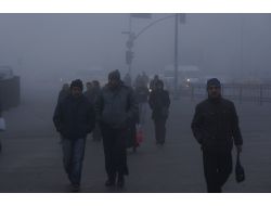 İSTANBUL GÜNE SİSLE UYANDI