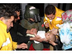 Mehmetçik, Minik Muhammed'in İmdadına Yetişti!