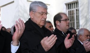 Tolon kayınvalidesinin cenazesine katıldı