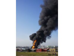 TUZLA'DA FABRİKA YANGINI