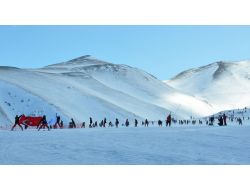 Yakutiye'de Öğrenciler Kayak Sporunu Öğrendi