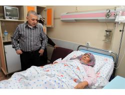 Mesane Kanseri Kadına, Bağırsaktan Yeni Mesane Yapıldı