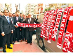 Bakan Kılıç, Manisa'da Şehzadeler Gençlik Merkezi'ni Açtı