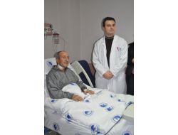 Afyonkarahisar'da İlk Kez Kapalı Sistemle Bağırsa Tümörü Ameliyatı Yapıldı