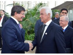 Derviş Eroğlu'dan Erdoğan'ın "Kıbrıs Diye Bir Devlet Yok"açıklamalarına Destek