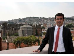 Bergama Unesco Dünya Miras Listesi Adaylık Dosyasını Gönderdi