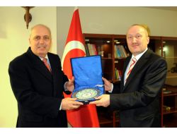 Vali Koçdemir, Kırgızistan'da Temaslarda Bulundu