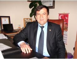 Çal Çiftçisi Dondan Kuruyan Bağları İçin Yardım Bekliyor