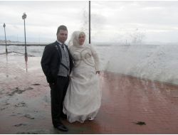 Lodos Fırtınası Edremit Körfezi'ni Etkiledi