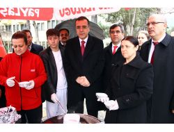 Muğla’da Gönül Elçileri Keşkek Dağıttı