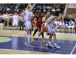 Galatasaray Medical Park: 72 - Anadolu Efes: 64