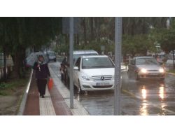 Kuşadası'nda Şiddetli Kış Etkili Oluyor