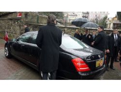 Gül, Cuma Namazını Yeniköy Camii'nde Kıldı