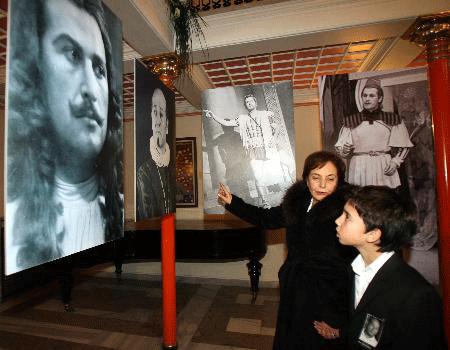 Cüneyt Gökçer'i uğurladık!.