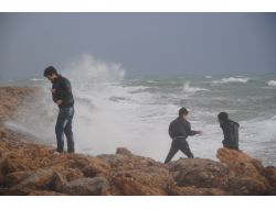 Şiddetli Fırtına Side'de Hayatı Olumsuz Etkiliyor