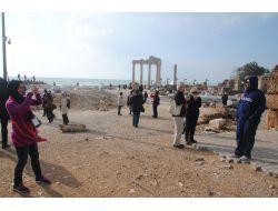 50 Ülkeden Gelen 500 Matematikçi Side Antik Kent'i Gezdi.