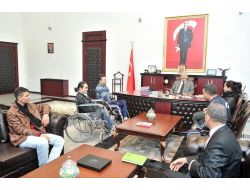 Düziçi Engelliler Spor Kulübü Yöneticileri, Vali Cerrah’ı Ziyaret Etti