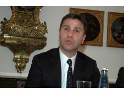 Türkiye’nin En Büyük Ro-ro Gemisi "Un İstanbul" Denize İndi