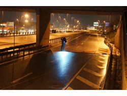 Şüpheli Paket E-5 Karayolunu Trafiğe Kapattırdı