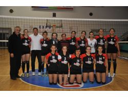 Kepez’in İki Bayan Voleybol Takımı Birbiriyle Final Oynayacak
