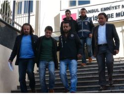 ‘polisiz’ Deyip Kadın Doktoru İki Kere Dolandırdılar