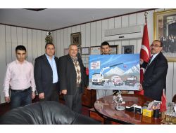 Felç Geçiren Genç Ressamdan Vefaya Teşekkür Tablosu