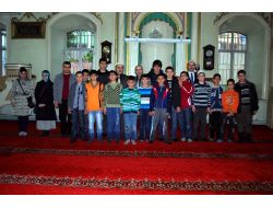 Salihli Müftülüğü Üç Öğrenciyi Umreye Gönderecek