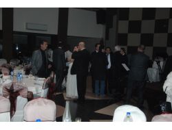 Bomba İhbarı Yapılan Restoran Da Polisler Arama Yaptı