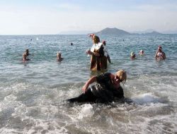 Fethiye'de Yaşayan İngilizler Christmas'ı Denizde Kutladı