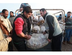 Sınır Hattındaki Kamplara Gıda Ve Battaniye Yardımı Yapıldı