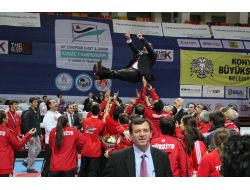 Genç Karateciler Avrupa’nın Zirvesinde