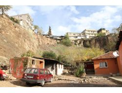 Karşıyaka'da Heyelan Mağdurlarına Kalıcı Çözüm