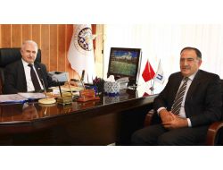 'Çöpe Giden Ekmeğin Parasıyla 80 Hastane Ya Da 500 Okul Yapılabilir'