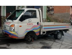 Kütahya Polisi Onlarca Aracın Lastiklerini Kesen Şüphelileri Arıyor