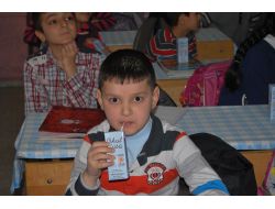 Öğrencilere Okul Sütü Dağıtıldı