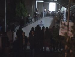 Baba Oğlunu, Gelini Ve Torununu Av Tüfeği İle Vurdu: 1 Ölü, 2 Ağır Yaralı